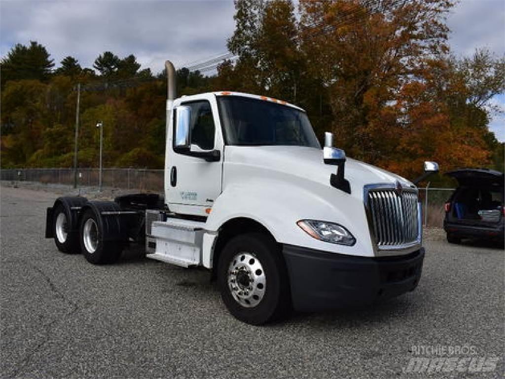 International LT625 Tracteur routier