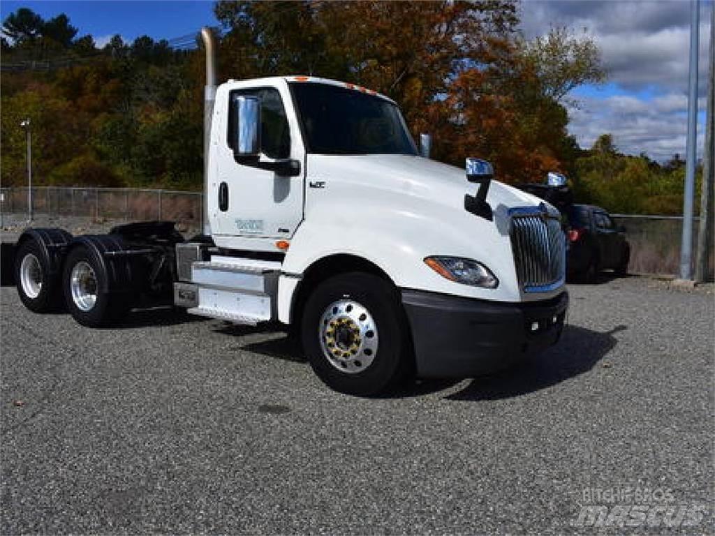 International LT625 Tracteur routier