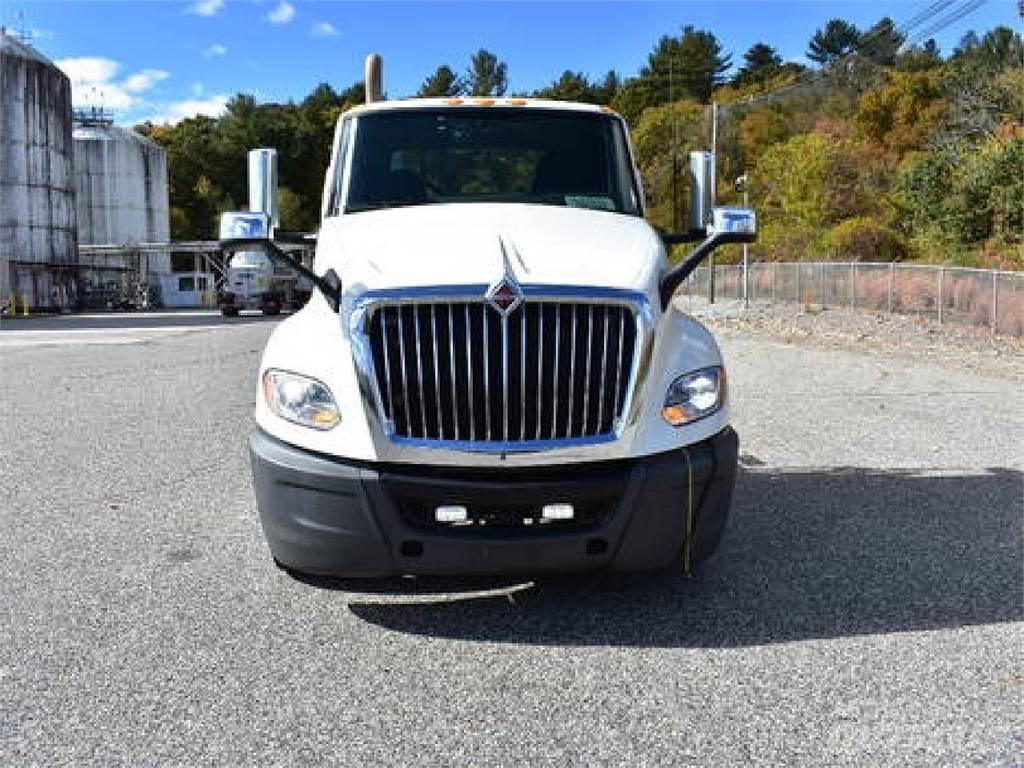 International LT625 Tracteur routier