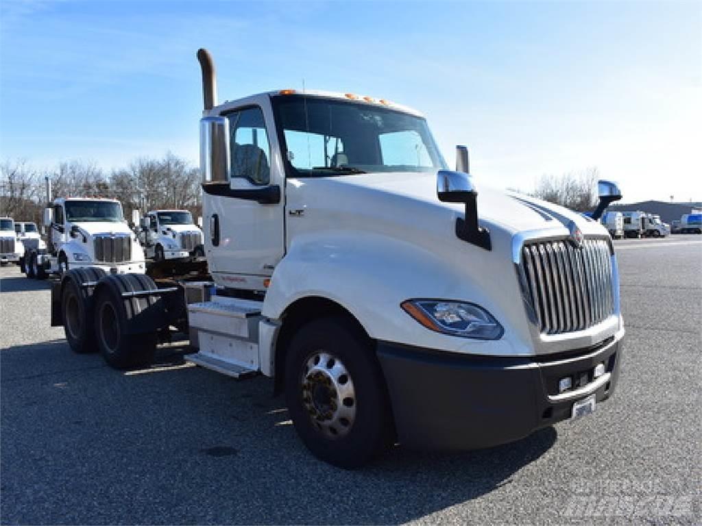International LT625 Tracteur routier