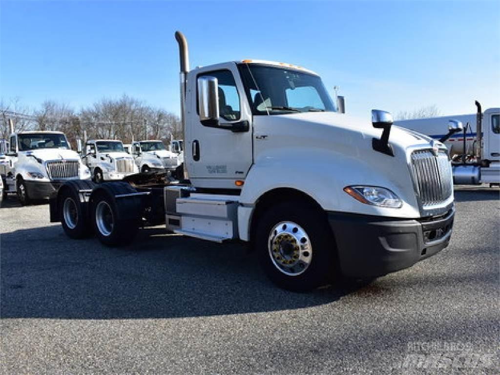 International LT625 Tracteur routier