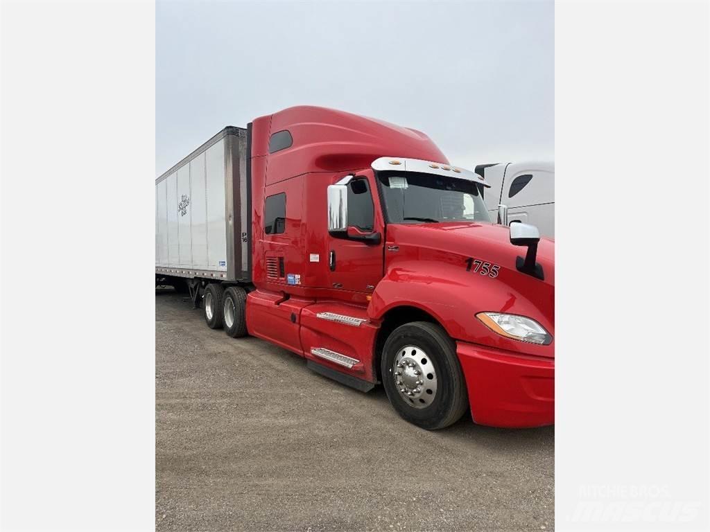International LT625 Tracteur routier