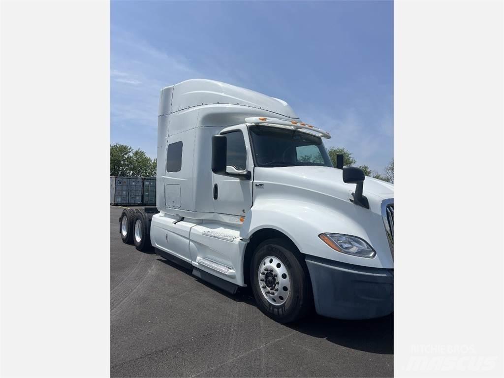 International LT625 Tracteur routier
