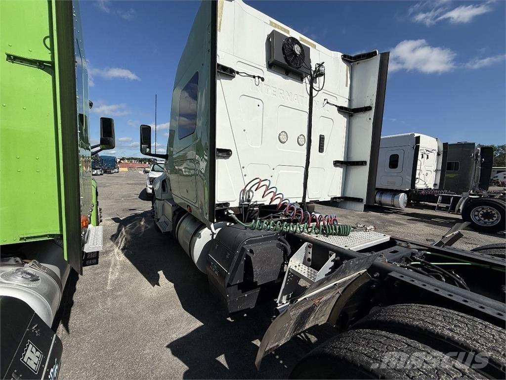 International LT625 Tracteur routier