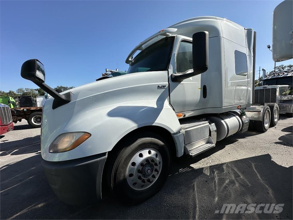 International LT625 Tracteur routier