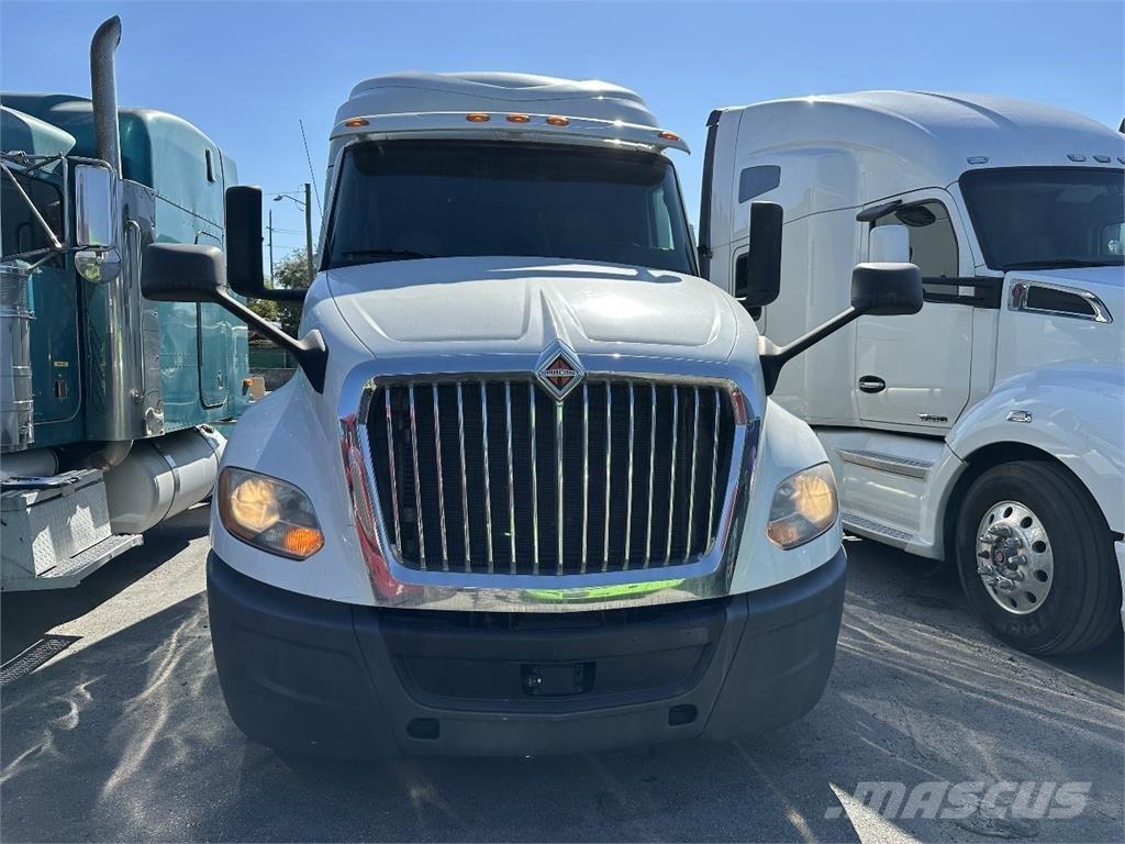 International LT625 Tracteur routier