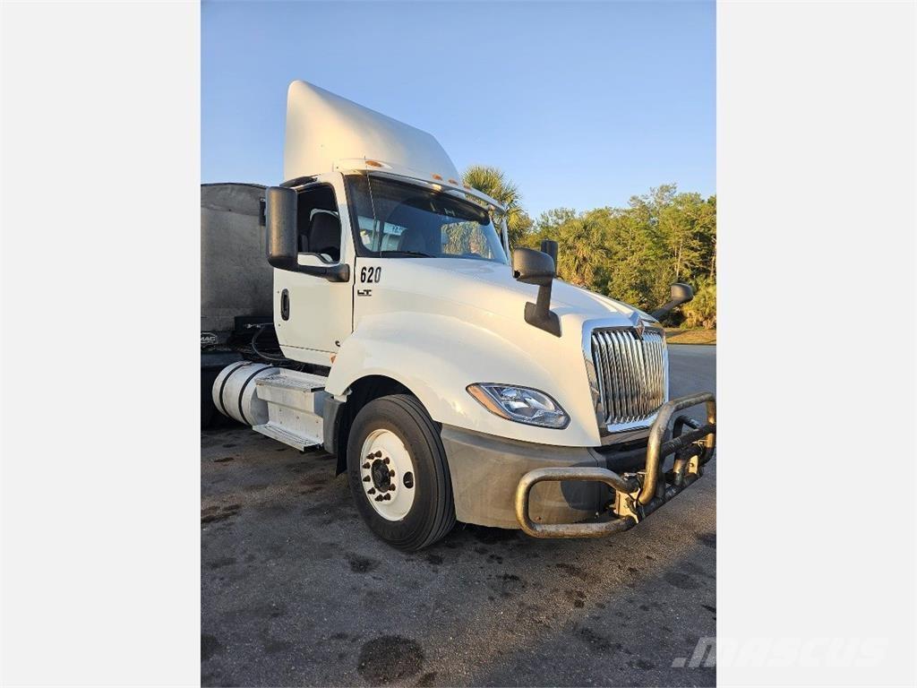 International LT625 Tracteur routier