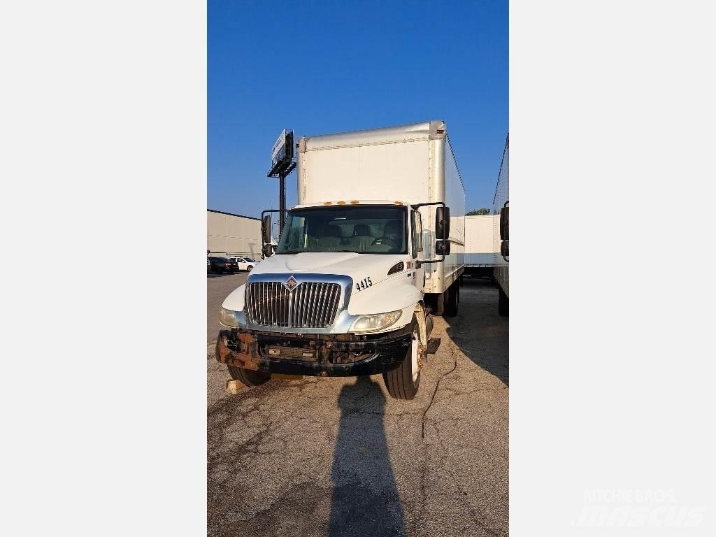International MA025 Camion Fourgon