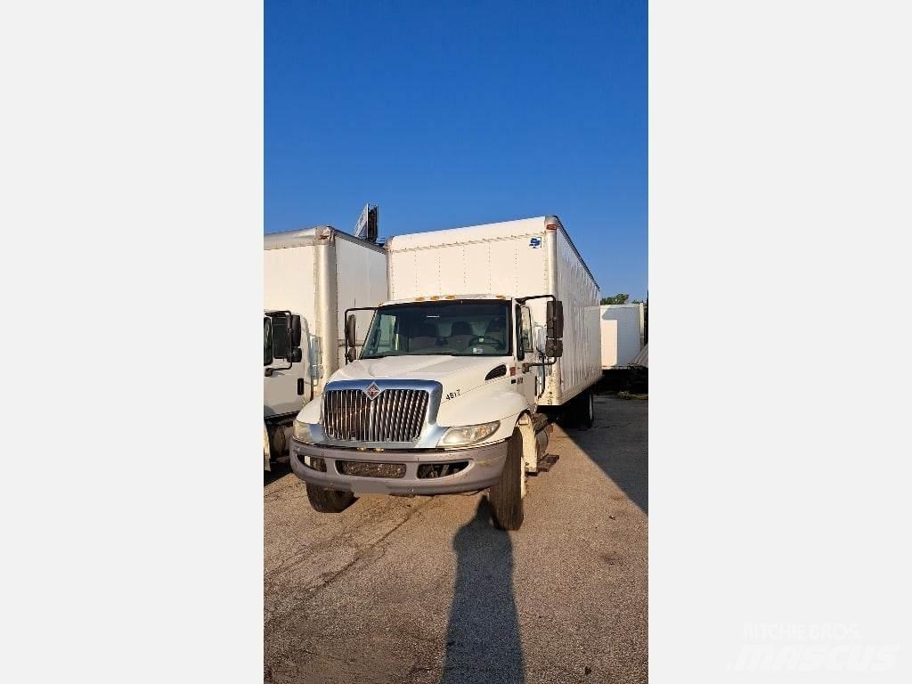 International MA025 Camion Fourgon