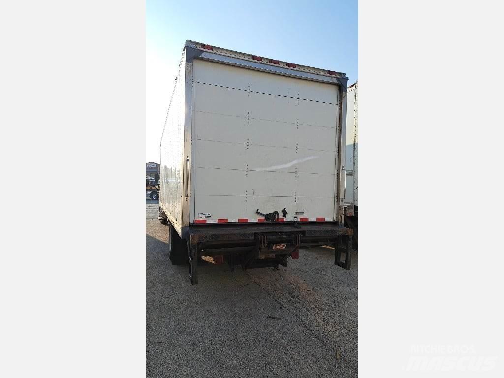 International MA025 Camion Fourgon