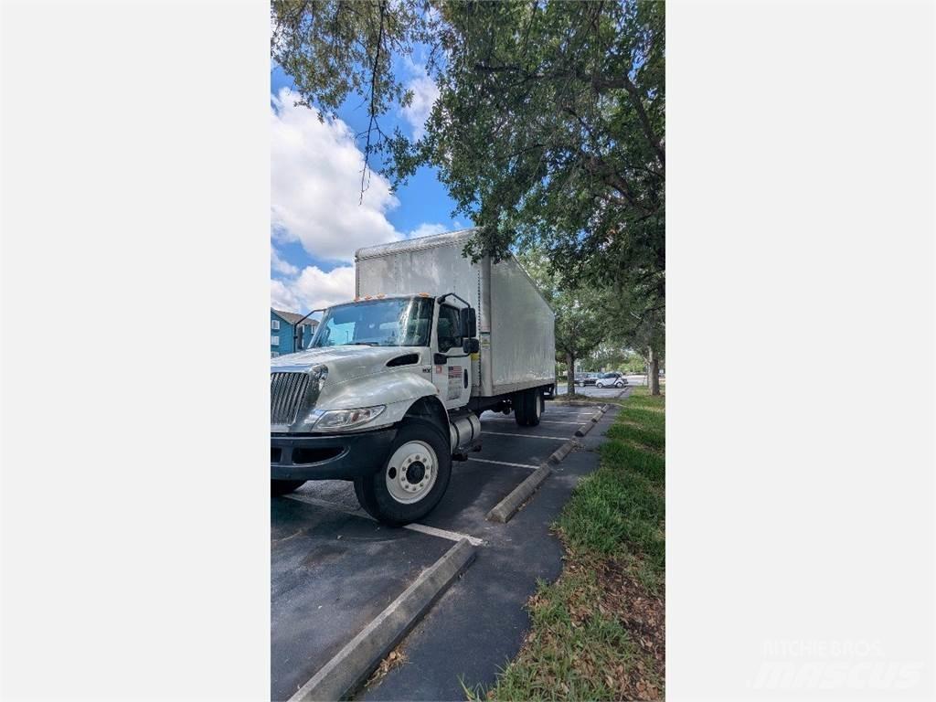 International MV Camion Fourgon