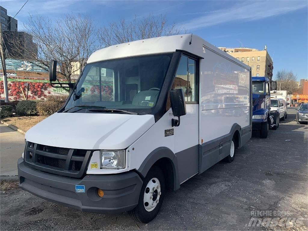 Isuzu Reach Fourgon