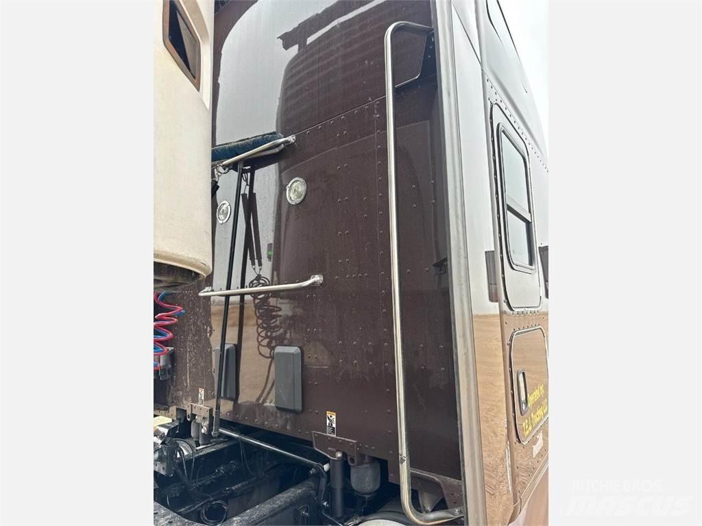 Kenworth T680 Tracteur routier