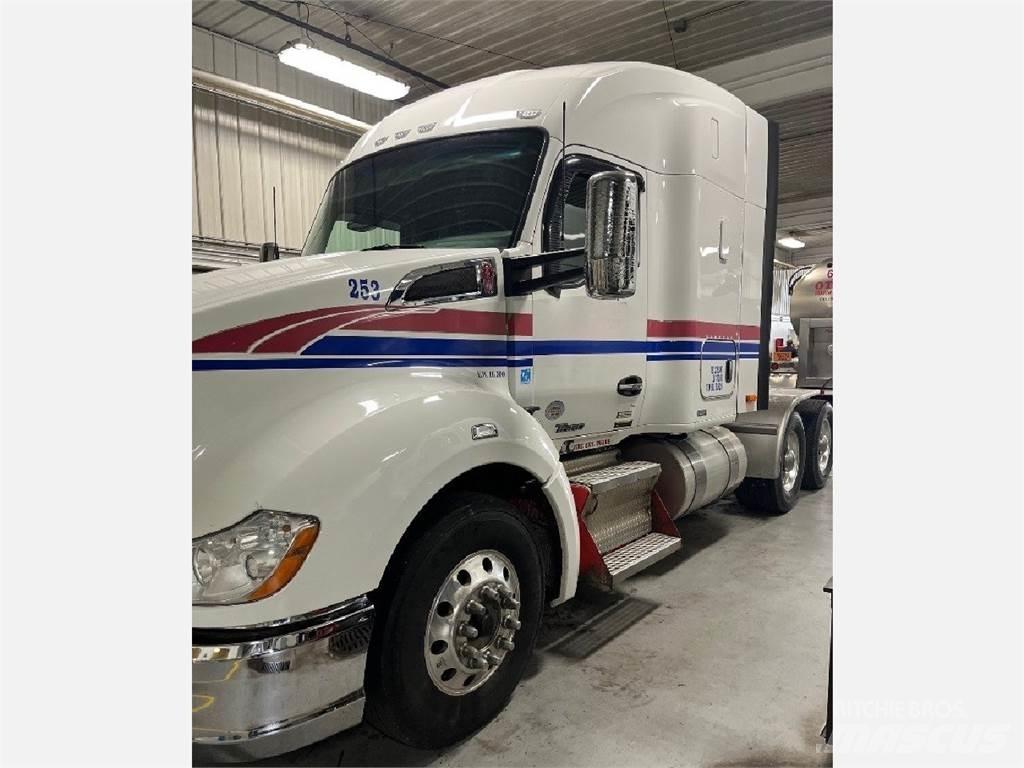 Kenworth T680 Tracteur routier