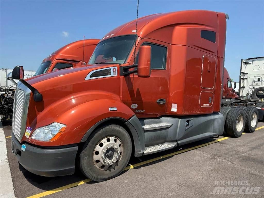 Kenworth T680 Tracteur routier
