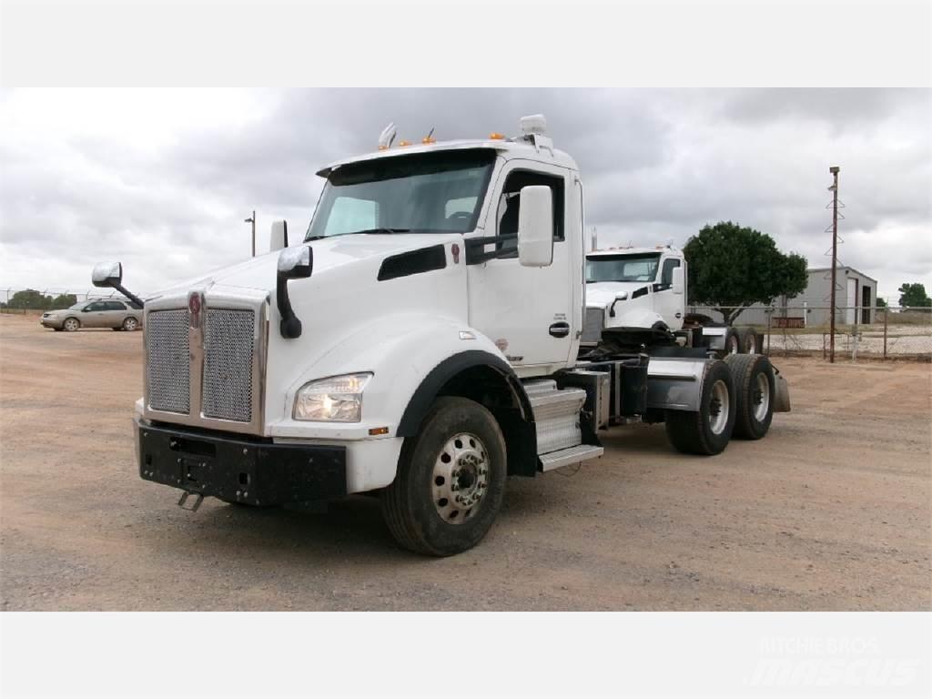Kenworth T880 Tracteur routier
