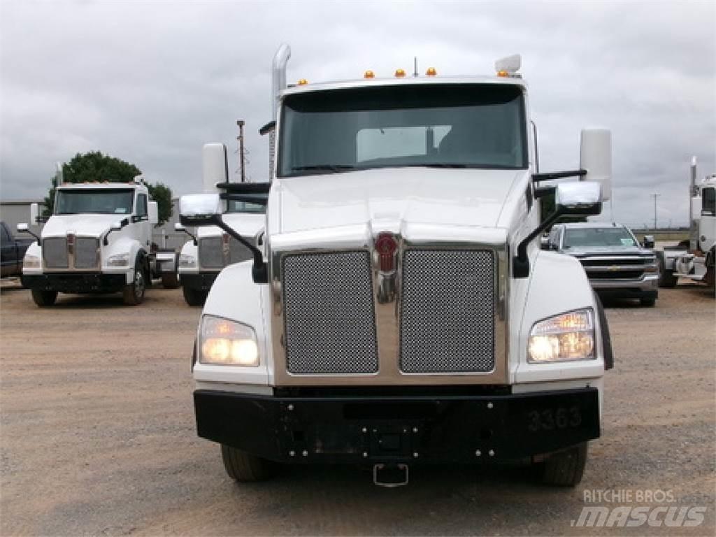 Kenworth T880 Tracteur routier