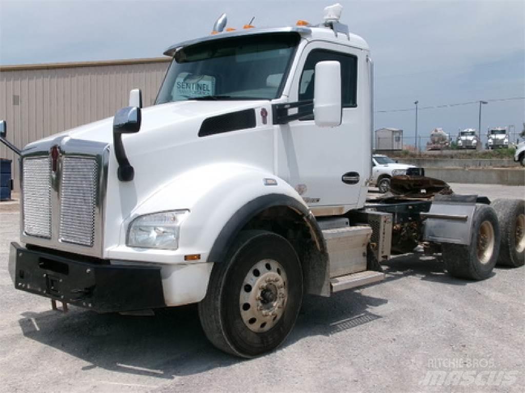 Kenworth T880 Tracteur routier