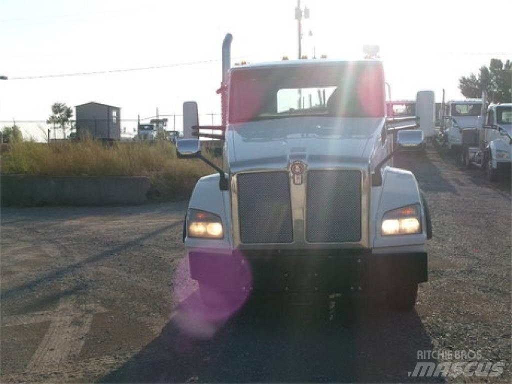 Kenworth T880 Tracteur routier