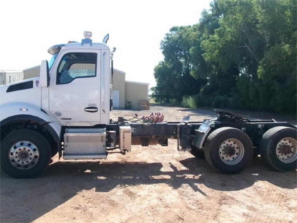 Kenworth T880 Tracteur routier