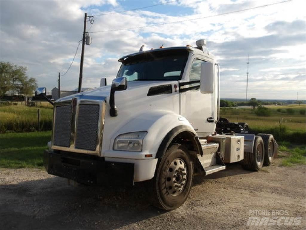 Kenworth T880 Tracteur routier