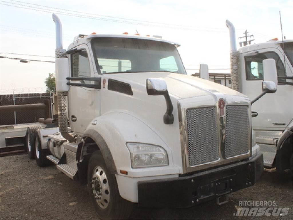 Kenworth T880 Tracteur routier