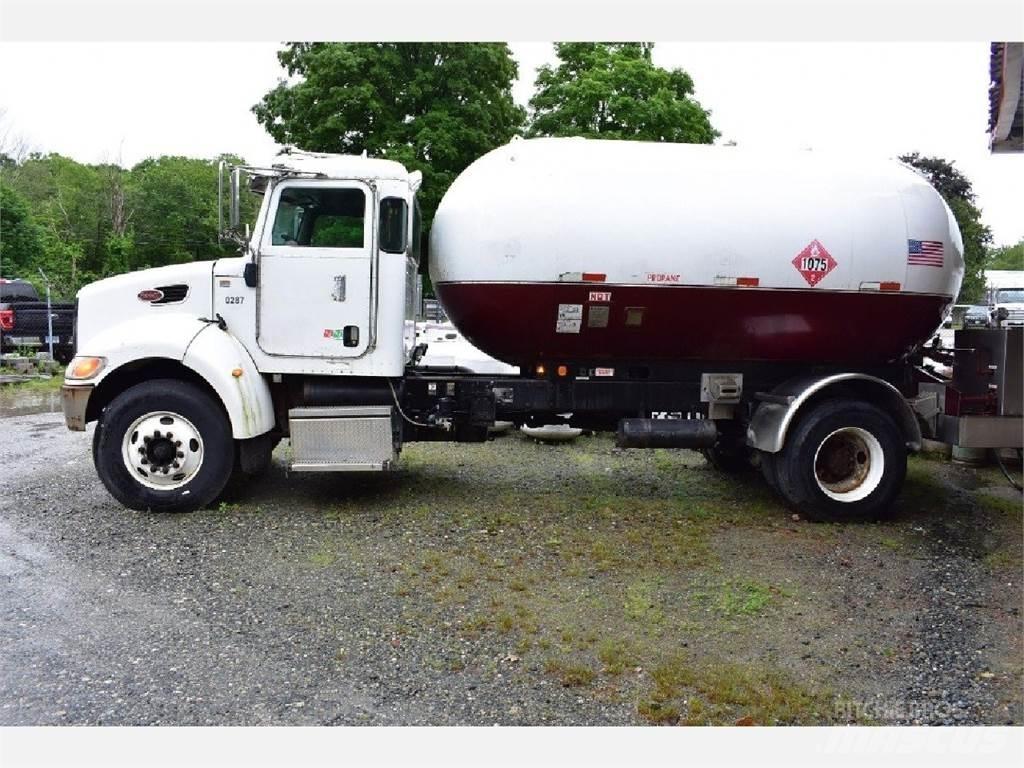 Peterbilt 335 Autre camion