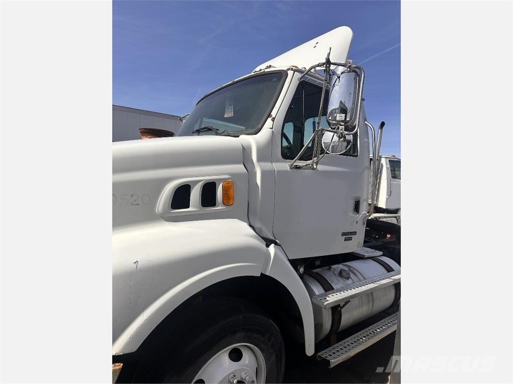 Sterling A9500 Tracteur routier