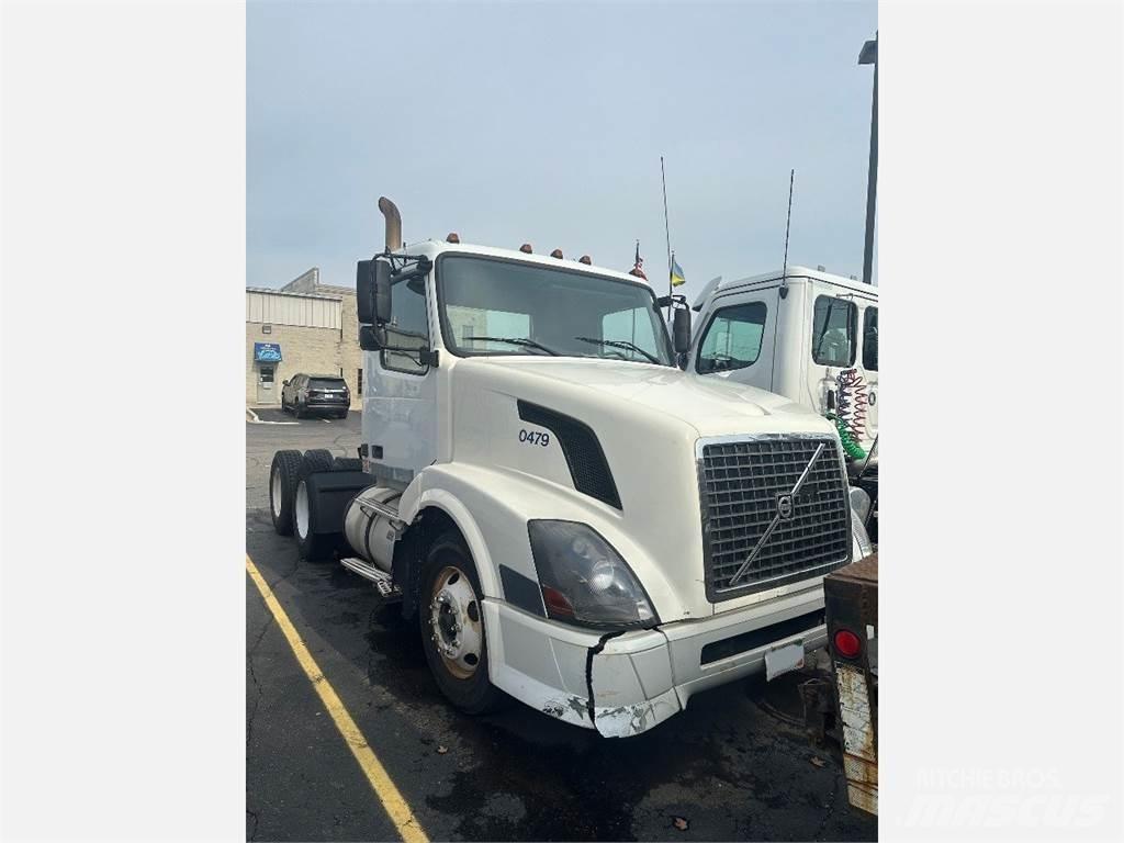 Volvo VNL300 Tracteur routier