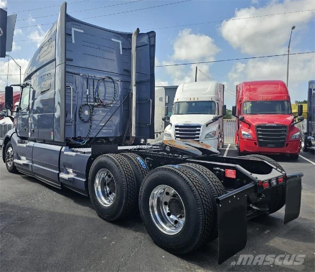 Volvo VNL64T760 Tracteur routier