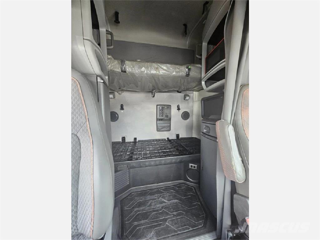 Volvo VNL64T760 Tracteur routier