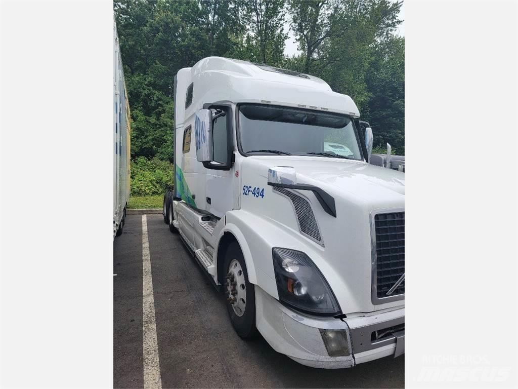 Volvo VNL64T780 Tracteur routier