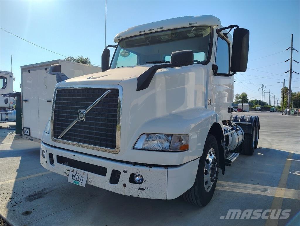 Volvo VNM64T200 Tracteur routier