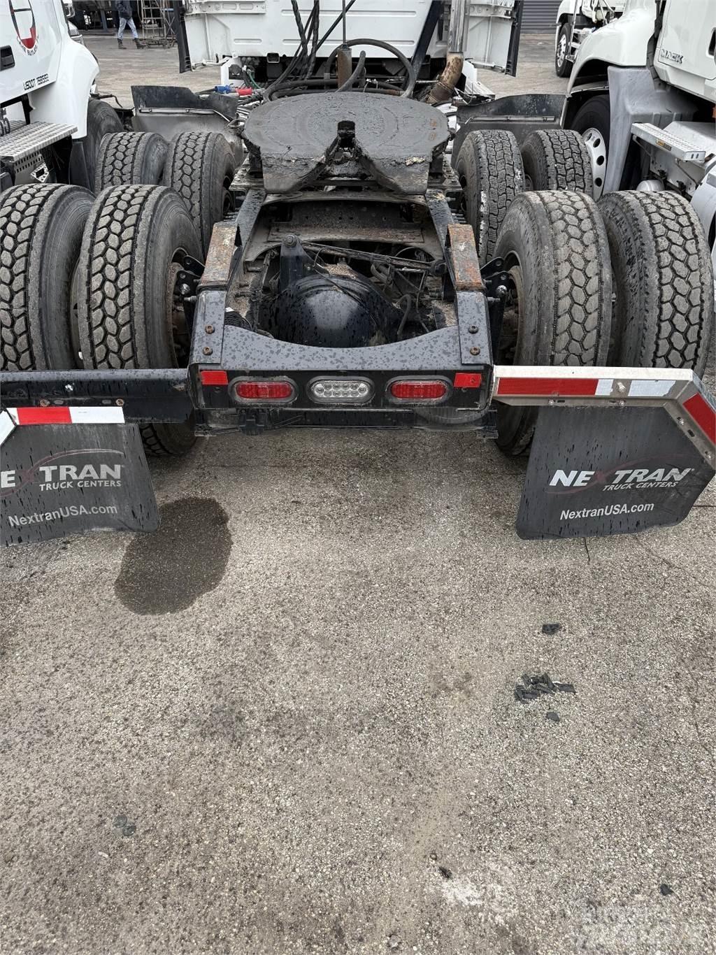 Volvo VNR64T300 Tracteur routier