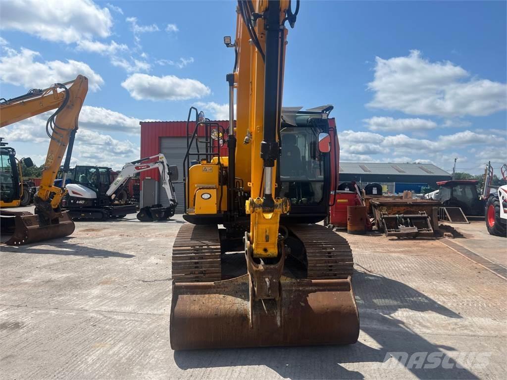 JCB JS130 LC Pelle sur chenilles