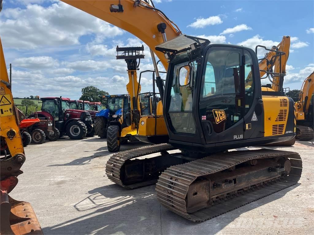JCB JS130 LC Pelle sur chenilles