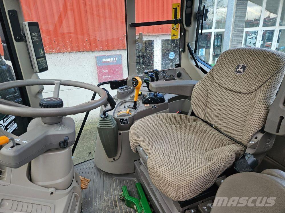 John Deere 6120M Tracteur