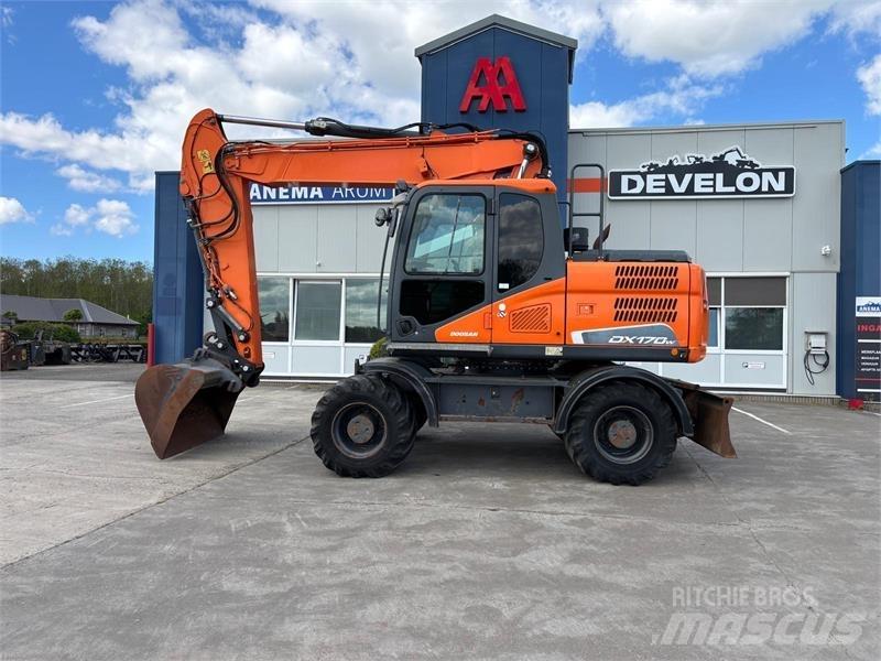 Doosan DX170W-5 Pelle sur pneus