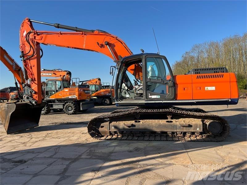Doosan DX255LC Pelle sur chenilles