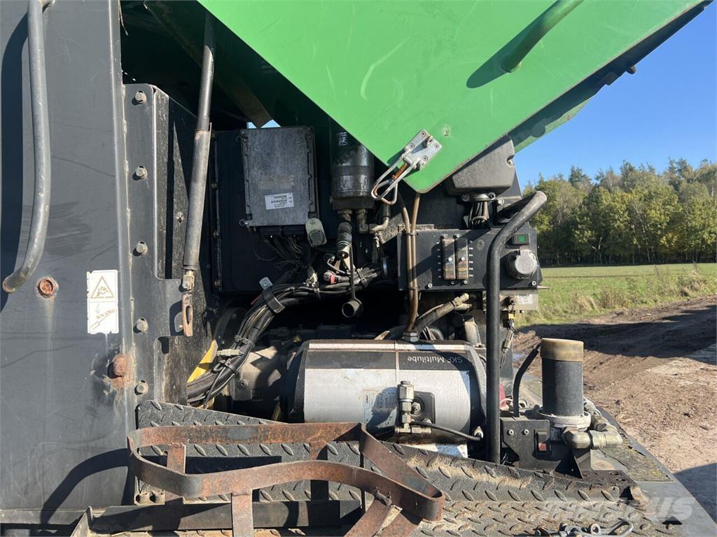 John Deere  Abatteuse