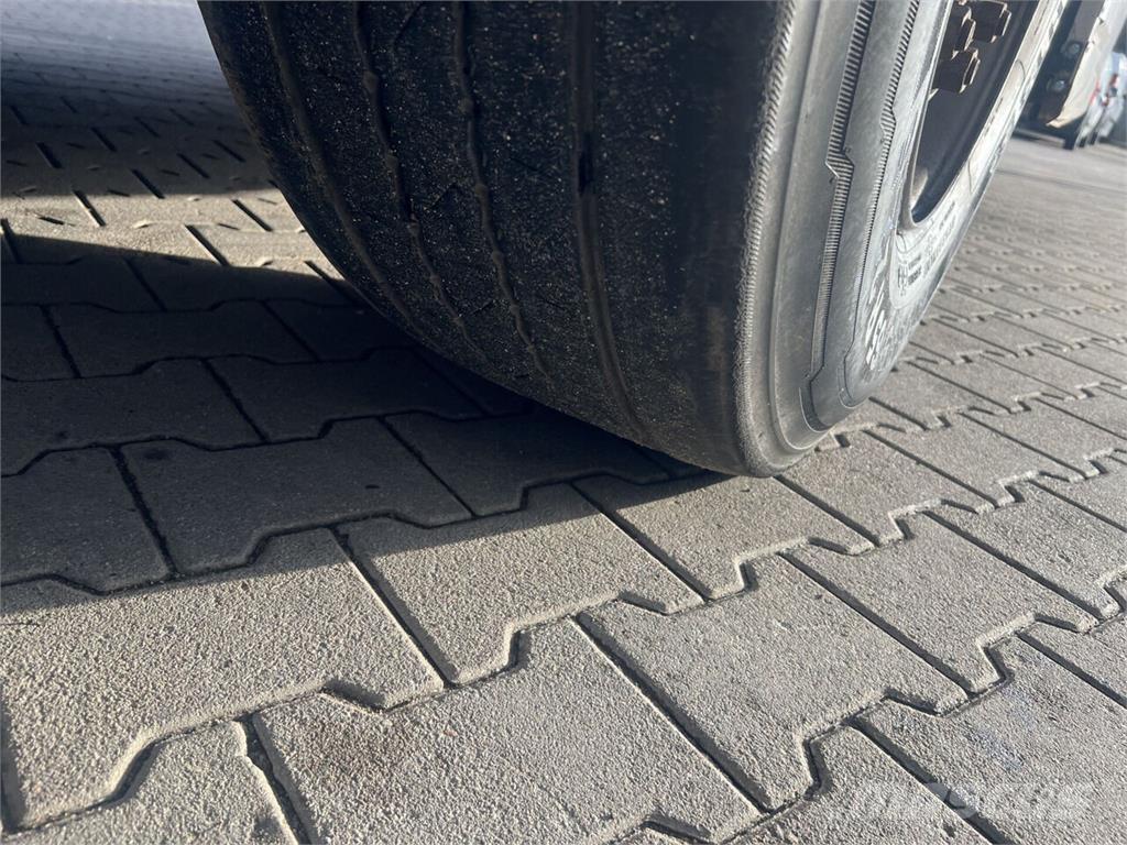 Krone  Semi remorque à rideaux coulissants (PLSC)