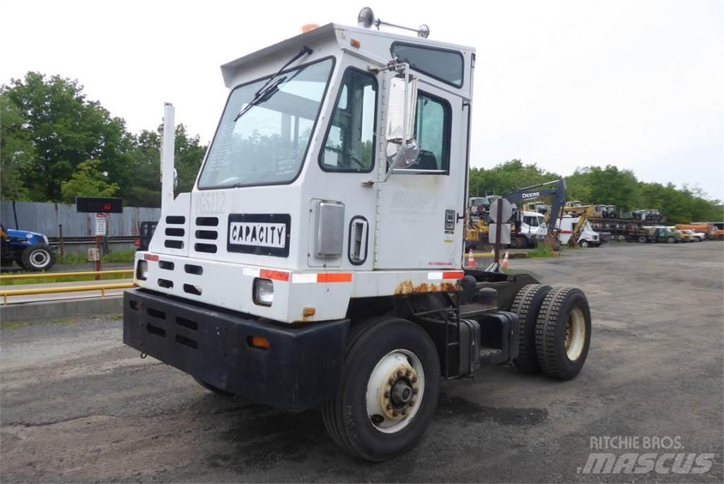 Capacity TJ5000 Tracteur de manœuvre