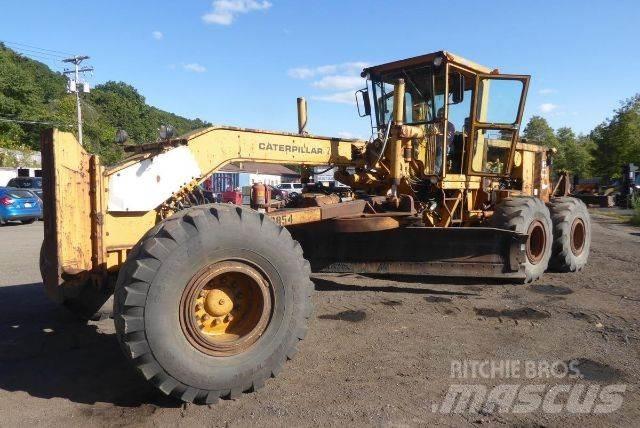 CAT 16G Niveleuse