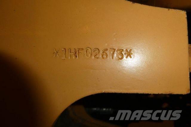 CAT IT28B Chargeuse sur pneus