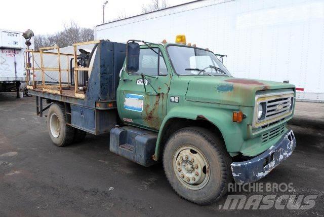 Chevrolet C60 Camion plateau