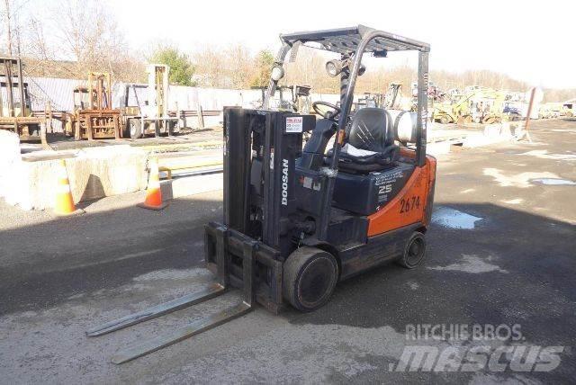 Doosan GC25E-5 Autres Chariots élévateurs