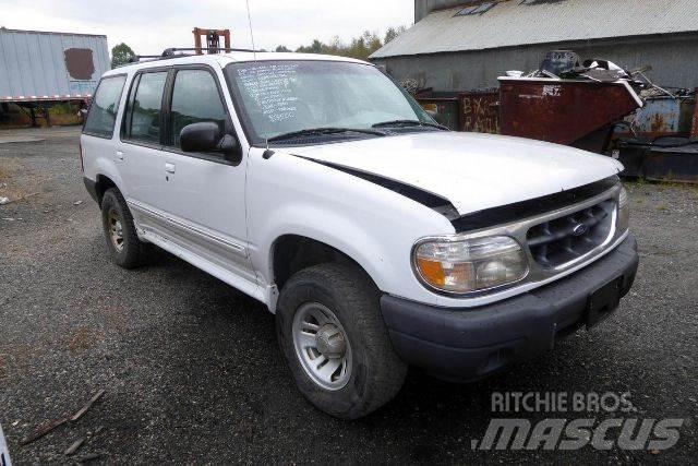 Ford Explorer Utilitaire benne