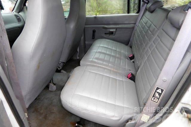 Ford Explorer Utilitaire benne