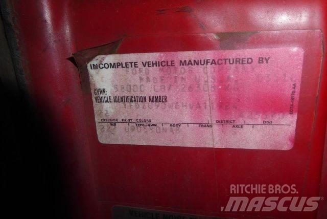 Ford L9000 Châssis cabine