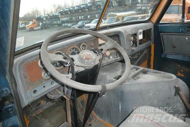 GMC TJ9C042 Châssis cabine